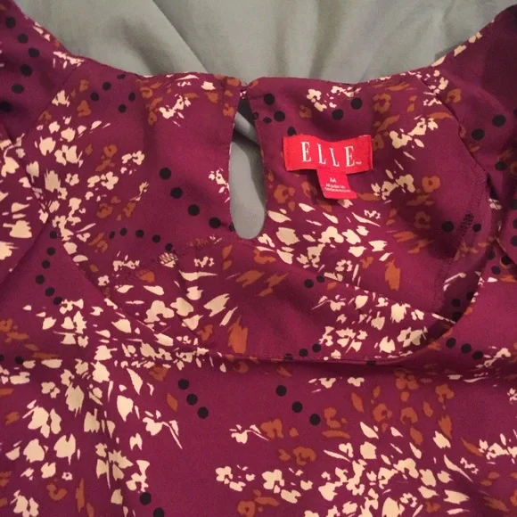 Cute Elle Blouse! - Picture 3 of 4